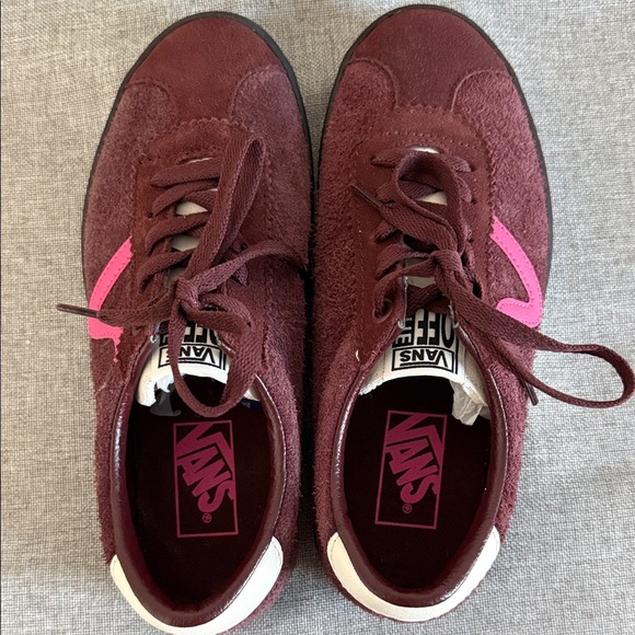 Vans sport, low Women's Maroon and Pink Sneakers NWT - Picture 6 of 12